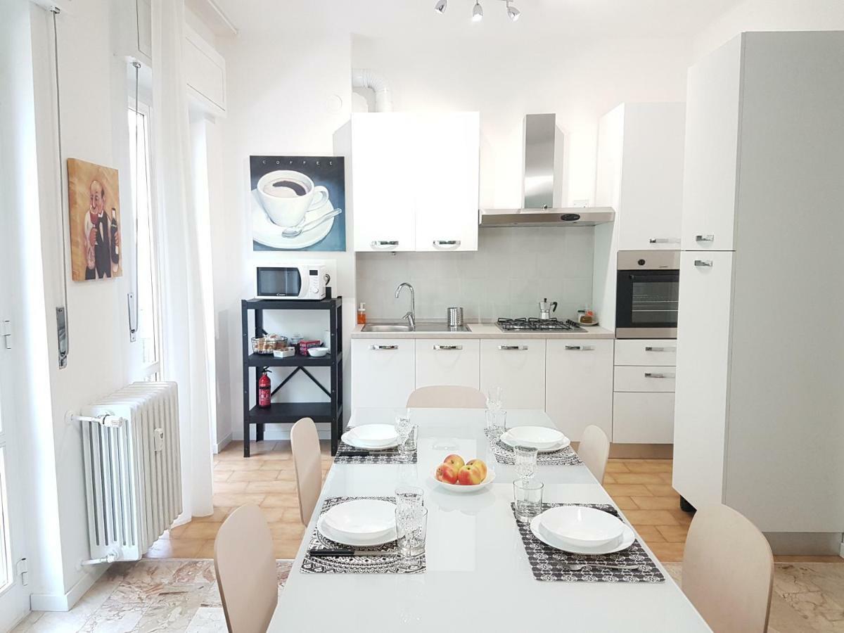Lab3 City Private Apartment - 2 Bedrooms Pavia Kültér fotó