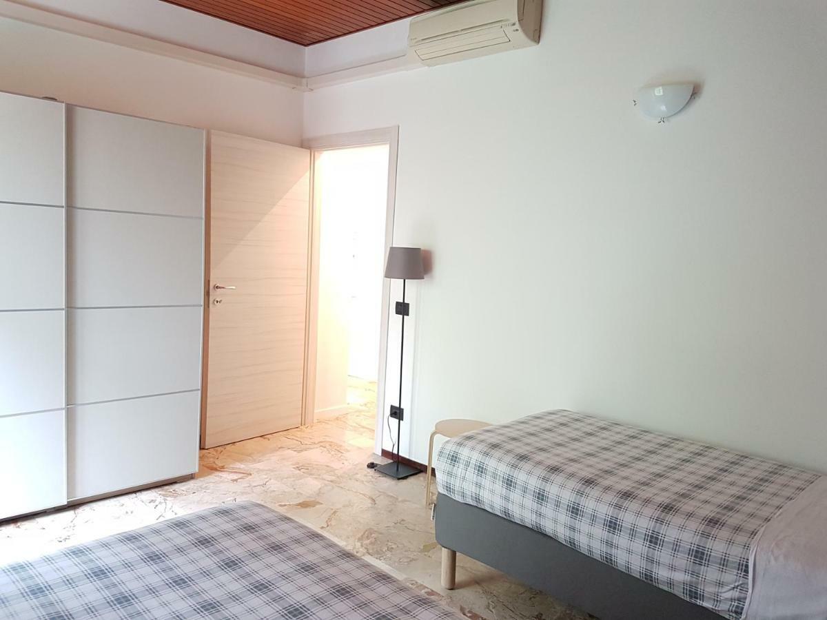 Lab3 City Private Apartment - 2 Bedrooms Pavia Kültér fotó
