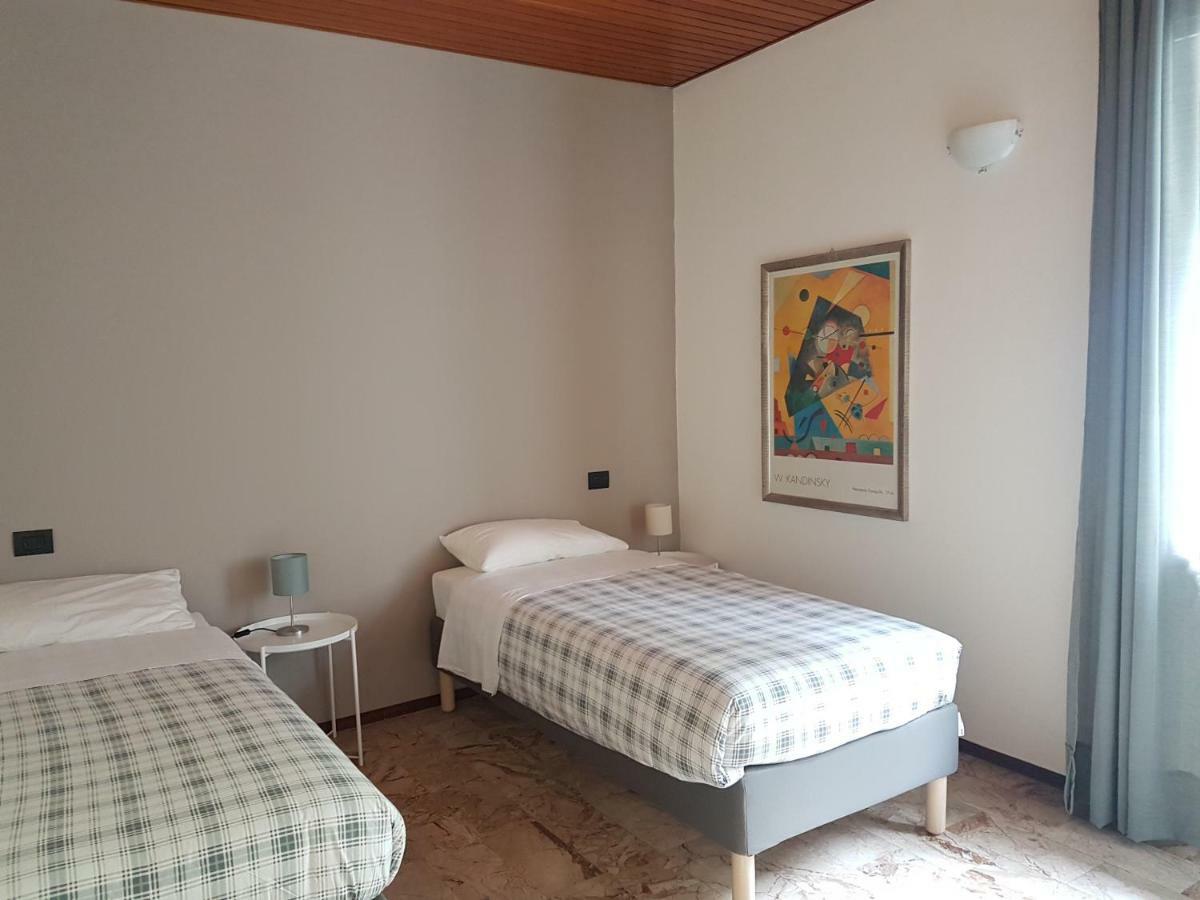 Lab3 City Private Apartment - 2 Bedrooms Pavia Kültér fotó